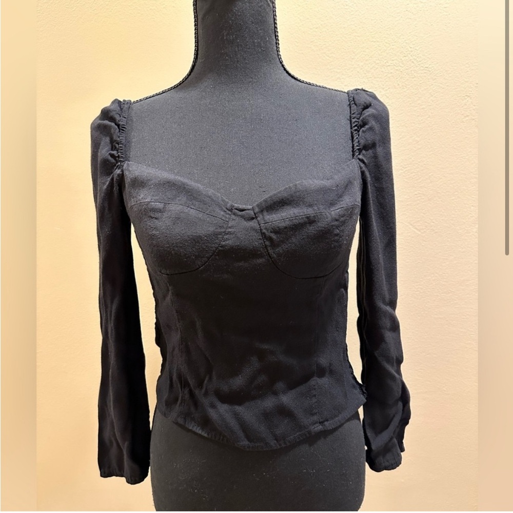 REFORMATION BLACK LINED LONG BALLON SLEEVE TOP
